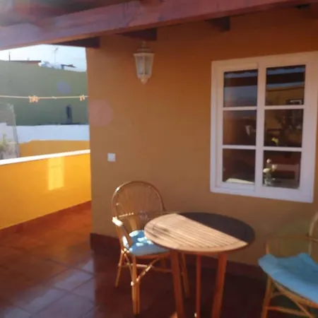 Casa Amarilla Old Town Appartement