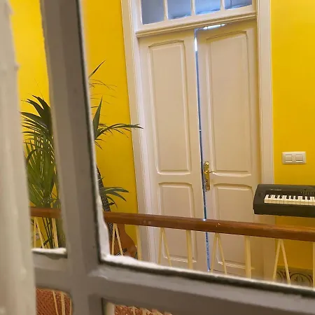 Casa Amarilla Old Town